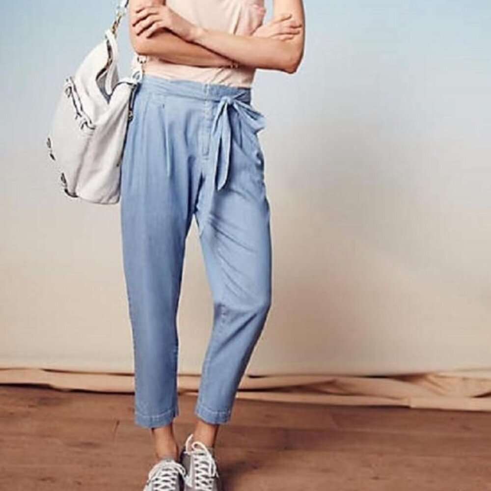 Anthropologie Cartonnier Chambray Paperbag Trousers Blue with Belt Size Medium
